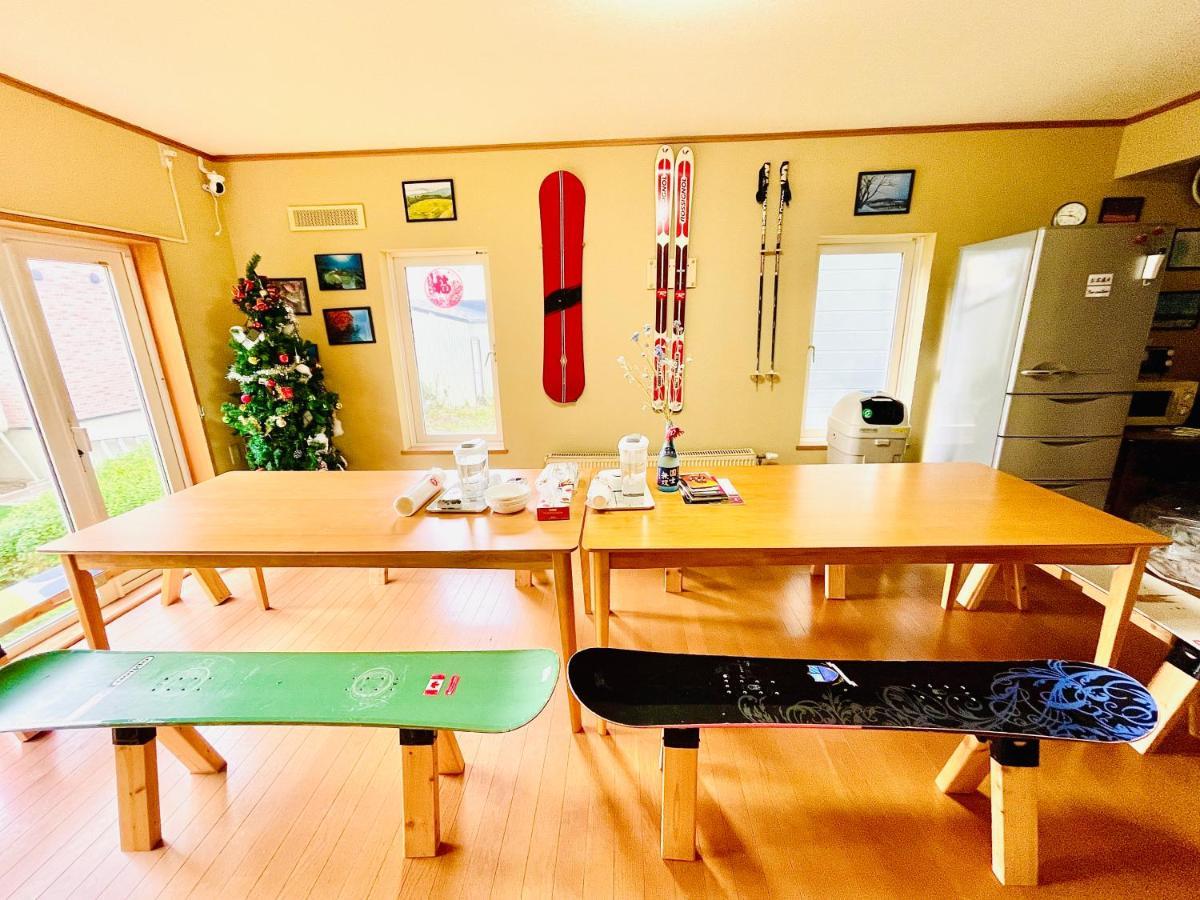 Yellow House Niseko Кучан Екстериор снимка